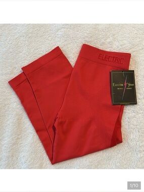 Electric Yoga Coral Orange-Red Seamless Bolt Crop Legging Size M/L NWT